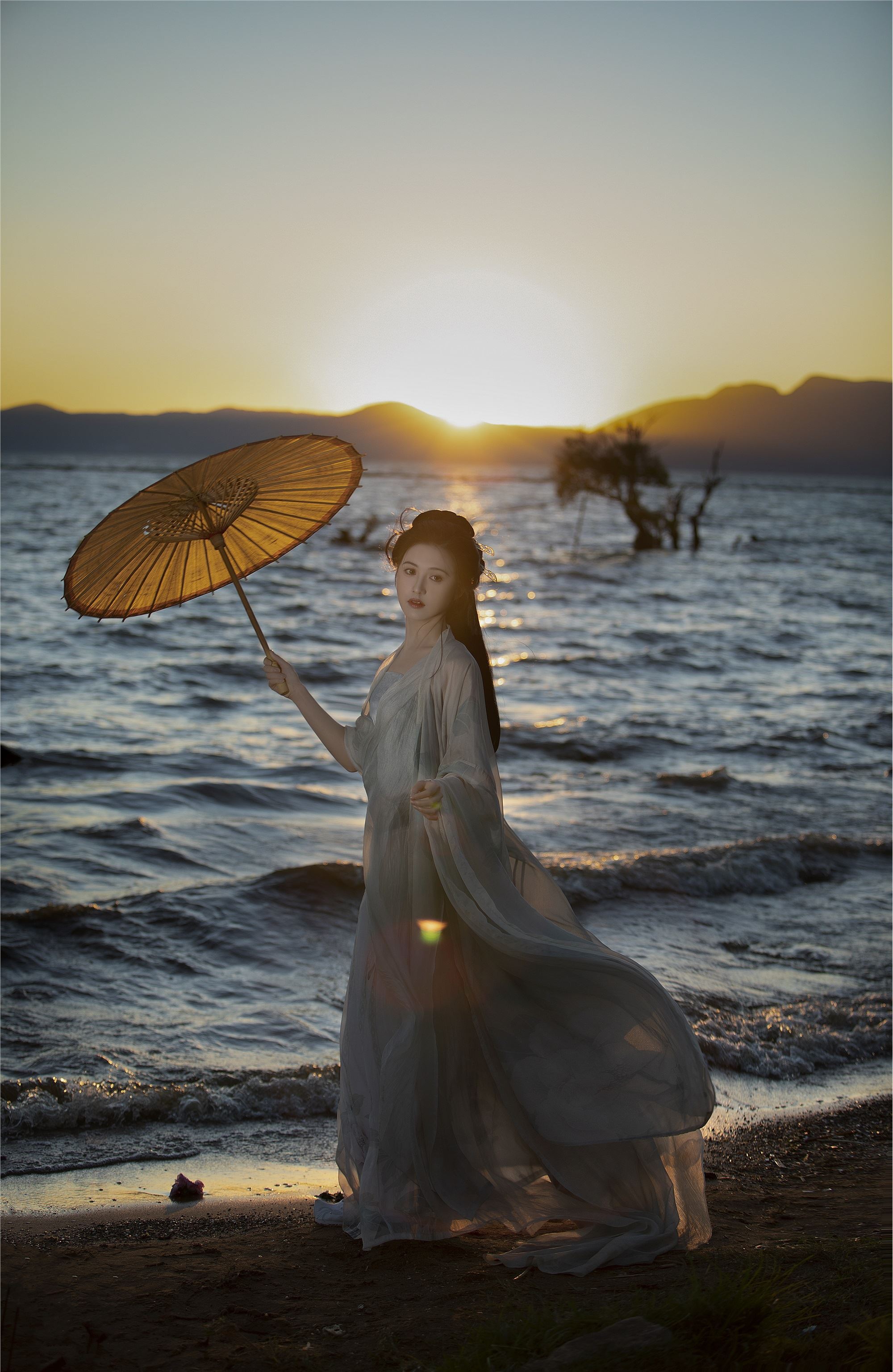 YITUYU艺图语 2025.01.24 要一个黄昏，满是风 南瓜